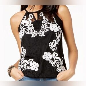 NWT: Macy’s Inc beautiful lace appliqué detail. Halter Neck Detail. Elastic hem